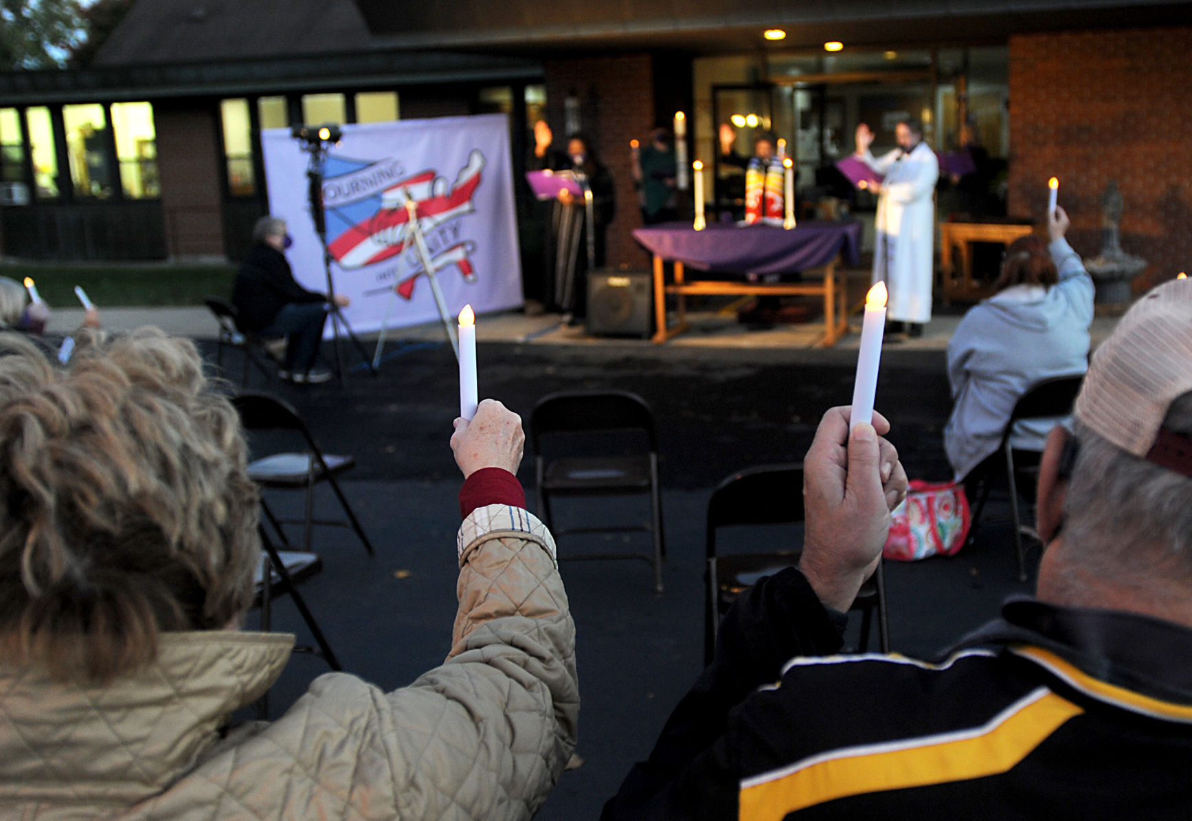 Mourning Into Unity vigil recognizes COVID-19 losses, struggles